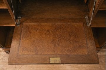 イギリスアンティーク　オーク材　サイドバイサイド　左右対称のデザインがおしゃれなキャビネット(ブックケース、本箱、収納棚、サイドキャビネット)(R-051820)
