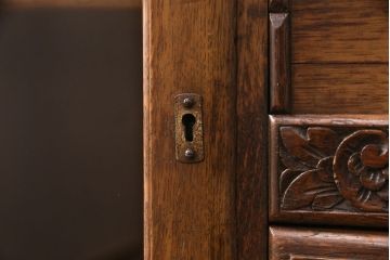 イギリスアンティーク　オーク材　サイドバイサイド　左右対称のデザインがおしゃれなキャビネット(ブックケース、本箱、収納棚、サイドキャビネット)(R-051820)