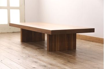 中古　美品　リアルスタイル(REALStyle)　ウォールナット材　キノーシャ(KENOSHA)　シンプルなリビングテーブル(ローテーブル、センターテーブル、座卓)(定価約19万円)(R-051821)