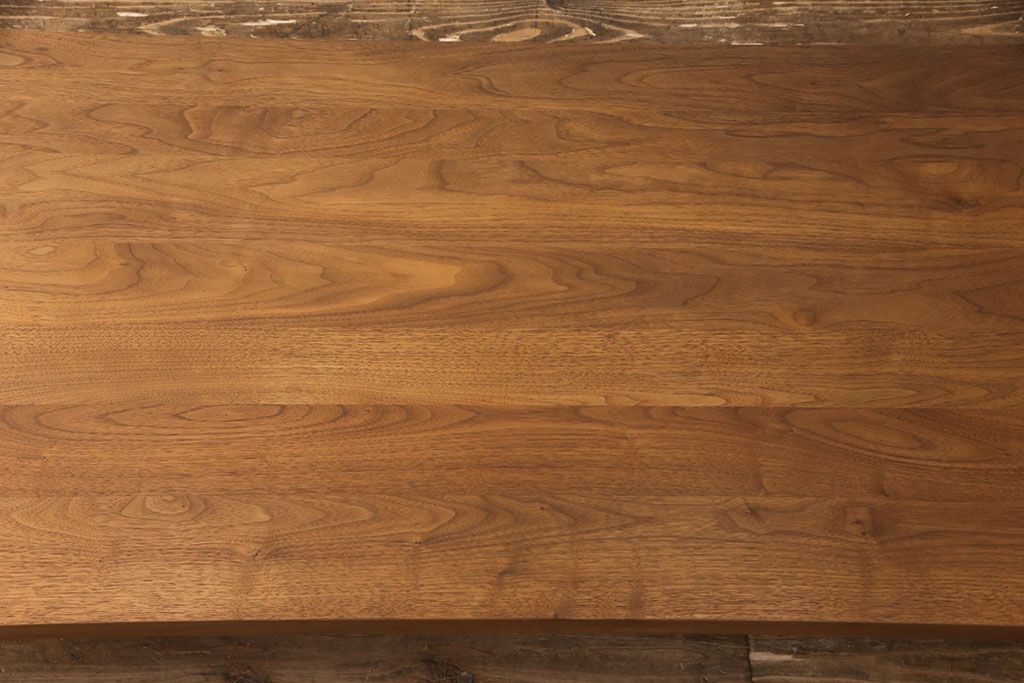 中古　美品　リアルスタイル(REALStyle)　ウォールナット材　キノーシャ(KENOSHA)　シンプルなリビングテーブル(ローテーブル、センターテーブル、座卓)(定価約19万円)(R-051821)