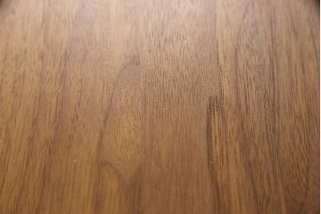 中古　美品　リアルスタイル(REALStyle)　ウォールナット材　キノーシャ(KENOSHA)　シンプルなリビングテーブル(ローテーブル、センターテーブル、座卓)(定価約19万円)(R-051821)