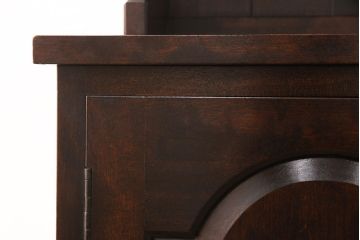 中古　美品　松本民芸家具　#36型皿棚　深い色合いと独特の木目が美しい食器棚(収納棚、カップボード)(定価約40万円)(R-051822)