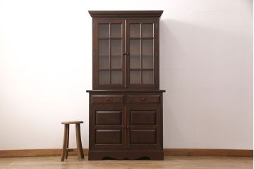 中古　美品　松本民芸家具　シックな雰囲気がおしゃれなA型食器棚(カップボード、キャビネット、収納棚、戸棚)(定価約50万円)(R-051823)