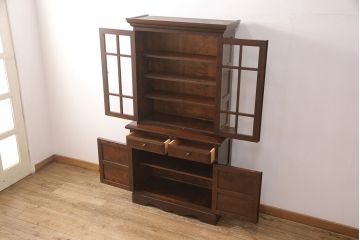 中古　美品　松本民芸家具　シックな雰囲気がおしゃれなA型食器棚(カップボード、キャビネット、収納棚、戸棚)(定価約50万円)(R-051823)