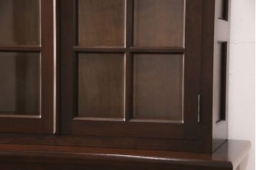 中古　美品　松本民芸家具　シックな雰囲気がおしゃれなA型食器棚(カップボード、キャビネット、収納棚、戸棚)(定価約50万円)(R-051823)