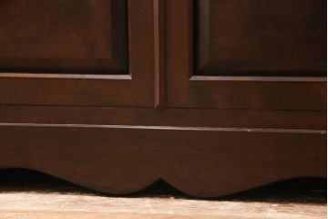 中古　美品　松本民芸家具　シックな雰囲気がおしゃれなA型食器棚(カップボード、キャビネット、収納棚、戸棚)(定価約50万円)(R-051823)