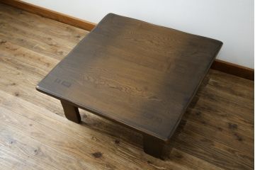 ビンテージ　美品　神戸洋家具　永田良介商店　特注品　民芸風　シンプルなデザインがお部屋に取り入れやすいナラ材製ローテーブル(座卓、センターテーブル、ヴィンテージ)(R-051825)
