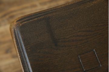 ビンテージ　美品　神戸洋家具　永田良介商店　特注品　民芸風　シンプルなデザインがお部屋に取り入れやすいナラ材製ローテーブル(座卓、センターテーブル、ヴィンテージ)(R-051825)