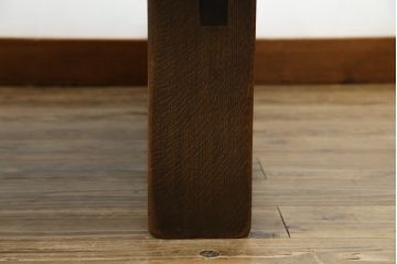 ビンテージ　美品　神戸洋家具　永田良介商店　特注品　民芸風　シンプルなデザインがお部屋に取り入れやすいナラ材製ローテーブル(座卓、センターテーブル、ヴィンテージ)(R-051825)