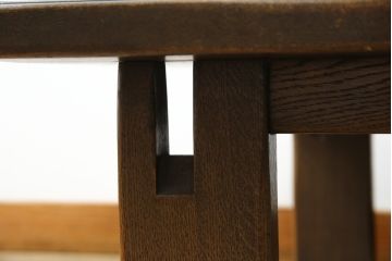 ビンテージ　美品　神戸洋家具　永田良介商店　特注品　民芸風　シンプルなデザインがお部屋に取り入れやすいナラ材製ローテーブル(座卓、センターテーブル、ヴィンテージ)(R-051825)