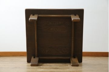 ビンテージ　美品　神戸洋家具　永田良介商店　特注品　民芸風　シンプルなデザインがお部屋に取り入れやすいナラ材製ローテーブル(座卓、センターテーブル、ヴィンテージ)(R-051825)