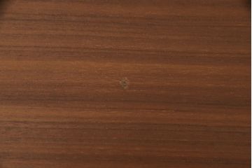 中古　美品　リアルスタイル製(Real Style)　ウォールナット材　洗練されたモダンなデザインが魅力的なローボード(リビング収納、サイドボード)(R-051830)