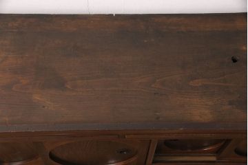 和製アンティーク　前面ケヤキ材　ガラスを入れて丸窓にリメイク!　レトロなデザインが可愛らしい収納戸棚(テレビボード、テレビ台、サイドボード、ローボード)(R-051838)