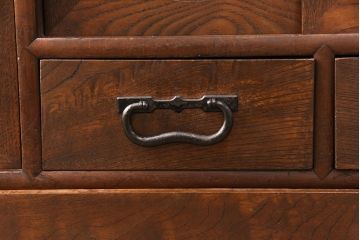 和製アンティーク　前面ケヤキ材　ガラスを入れて丸窓にリメイク!　レトロなデザインが可愛らしい収納戸棚(テレビボード、テレビ台、サイドボード、ローボード)(R-051838)