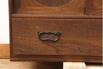 和製アンティーク　前面ケヤキ材　ガラスを入れて丸窓にリメイク!　レトロなデザインが可愛らしい収納戸棚(テレビボード、テレビ台、サイドボード、ローボード)(R-051838)