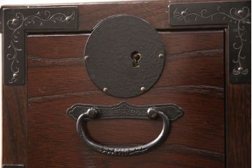 中古　美品　青木産業製　上質な和の雰囲気香る階段箪笥(江戸整理タンス、収納箪笥、和タンス)(定価約25万円)(R-051839)