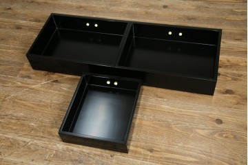 中古　美品　輪島塗り　雅やかな佇まいが上質な雰囲気を漂わせる飾り棚(茶棚、収納棚、戸棚)(R-051840)