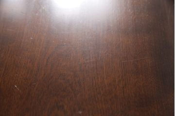 中古　美品　カバ材　国産の手造り民芸家具　可愛らしいデザインが魅力の両袖机(ワークデスク、在宅ワーク、在宅用)(R-051850)