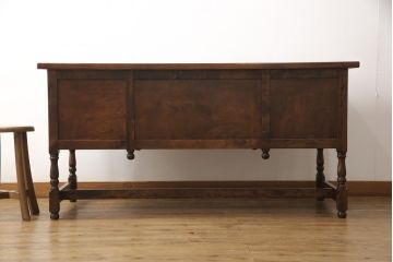 中古　美品　カバ材　国産の手造り民芸家具　可愛らしいデザインが魅力の両袖机(ワークデスク、在宅ワーク、在宅用)(R-051850)