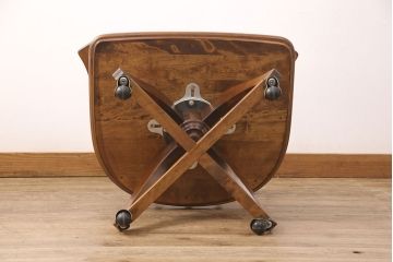 中古　美品　カバ材　国産の手造り民芸家具　可愛らしいデザインのデスクチェア(椅子、回転椅子、回転イス)(R-051851)