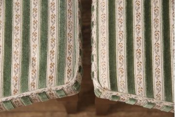 中古　DREXEL HERITAGE(ドレクセルヘリテイジ)のFRANCESCA(フランチェスカ)シリーズ　J917　気品のあるサイドチェア2脚セット(ダイニングチェア、椅子)(2脚定価　約32万円)(R-051856)