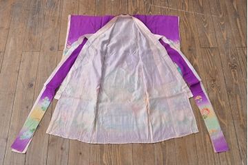 大正〜昭和初期　梅に牡丹　アンティーク　縮緬着物(正絹、古布、ちりめん)(R-051869)