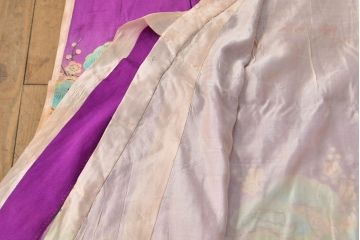 大正〜昭和初期　梅に牡丹　アンティーク　縮緬着物(正絹、古布、ちりめん)(R-051869)