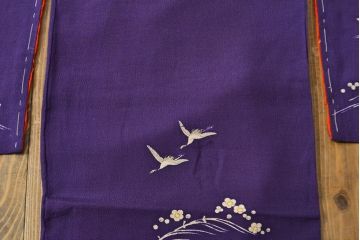 アンティーク着物　飛鶴に梅　刺繍打掛(正絹、古布)(R-051870)