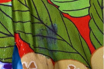 アンティーク着物　フルーツ柄錦紗縮緬　刺繍打掛(正絹、古布)(R-051872)