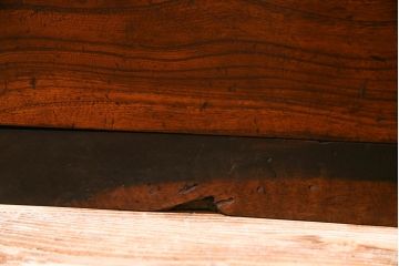 アンティーク家具　前面ケヤキ材　五丁引き　黒柿材を縁に使用した重ね箪笥(衣装箪笥、和タンス、引き出し、チェスト)(R-051875)