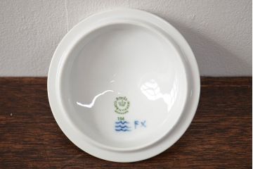 ROYAL COPENHAGEN  ロイヤルコペンハーゲン　ブルーフラワー　ティーポット・シュガーポット・クリーマー・カップ&ソーサーセット(洋食器、ミルクポット、ミルクジャグ、ティーセット)(R-051877)