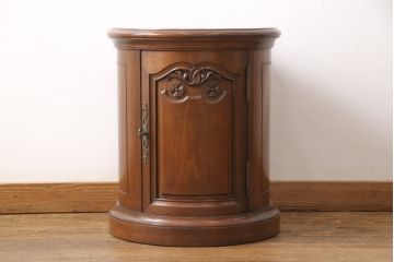 中古　海外輸入家具　DREXEL HERITAGE(ドレクセルヘリテイジ)  Touraine(ツーレイン)　マホガニー材　ユニークなデザインが目を惹くドラムテーブル(サイドテーブル、オケージョナルテーブル)(R-051878)