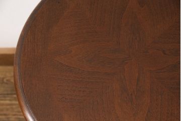 中古　海外輸入家具　DREXEL HERITAGE(ドレクセルヘリテイジ)  Touraine(ツーレイン)　マホガニー材　ユニークなデザインが目を惹くドラムテーブル(サイドテーブル、オケージョナルテーブル)(R-051878)