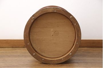 中古　海外輸入家具　DREXEL HERITAGE(ドレクセルヘリテイジ)  Touraine(ツーレイン)　マホガニー材　ユニークなデザインが目を惹くドラムテーブル(サイドテーブル、オケージョナルテーブル)(R-051878)