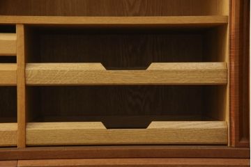 北欧ビンテージ　北欧家具　デンマーク　チーク材　温もり感じる佇まいが魅力のサイドボード(キャビネット、リビングボード、収納棚、ヴィンテージ)(R-051880)