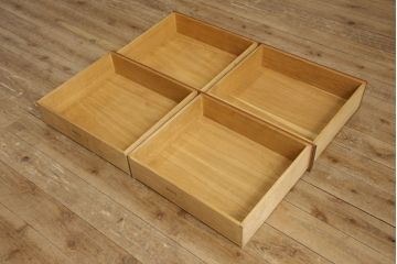 北欧ビンテージ　北欧家具　デンマーク　チーク材　温もり感じる佇まいが魅力のサイドボード(キャビネット、リビングボード、収納棚、ヴィンテージ)(R-051880)