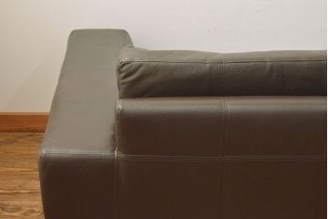中古　ACTUS(アクタス)　使い込まれた本革の風合いが味わい深い2人掛けソファ(2P、アームソファ)(R-051886)