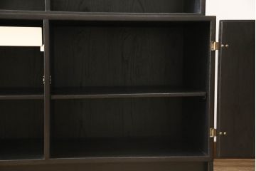 デンマークビンテージ　北欧家具　ボーエ・モーエンセン　シックな色合いでモダンな雰囲気を醸し出すブックキャビネット(本棚、ブックケース、収納棚、飾り棚、ヴィンテージ)(R-051887)
