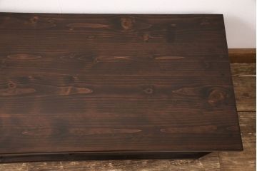 ラフジュ工房オリジナル　古建具リメイク　格子の彫刻が可愛らしい、上品な雰囲気を醸しだすテレビ台(テレビボード、ローボード、リビングボード、収納棚、戸棚)(R-051890)