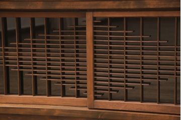 ラフジュ工房オリジナル　古建具リメイク　風情漂う組子のデザインが魅力のテレビ台(テレビボード、ローボード、リビングボード、収納棚、戸棚)(R-051893)