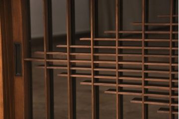 ラフジュ工房オリジナル　古建具リメイク　風情漂う組子のデザインが魅力のテレビ台(テレビボード、ローボード、リビングボード、収納棚、戸棚)(R-051893)