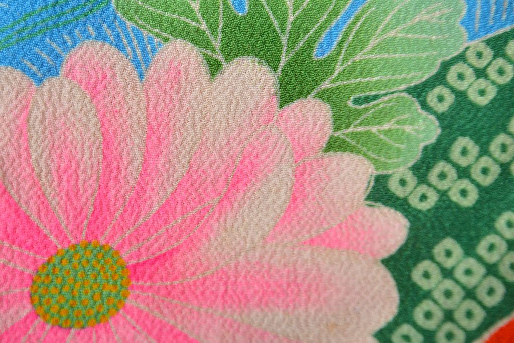 アンティーク　大正〜昭和初期　子供用縮緬着物(正絹、古布)(R-051894)