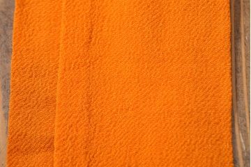 アンティーク　大正〜昭和初期　子供用縮緬着物(正絹、古布)(R-051894)