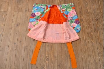 アンティーク　大正〜昭和初期　子供用縮緬着物(正絹、古布)(R-051894)