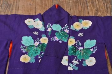 アンティーク　大正〜昭和初期　孔雀に花模様刺繍　着物(正絹、古布)(R-051895)