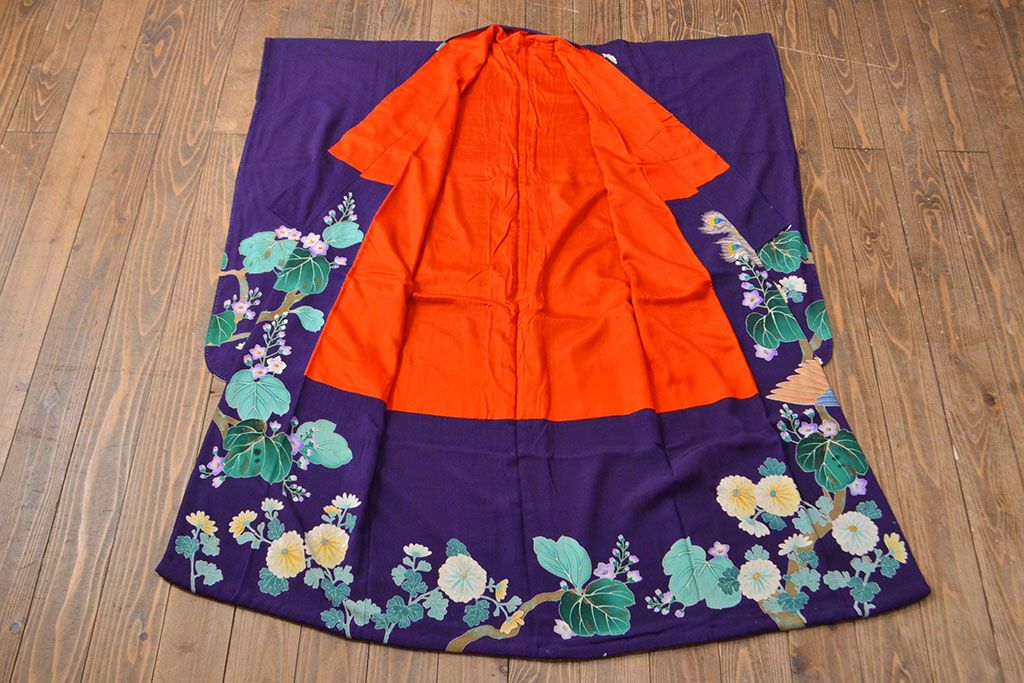 アンティーク　大正〜昭和初期　孔雀に花模様刺繍　着物(正絹、古布)(R-051895)