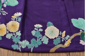 アンティーク　大正〜昭和初期　孔雀に花模様刺繍　着物(正絹、古布)(R-051895)