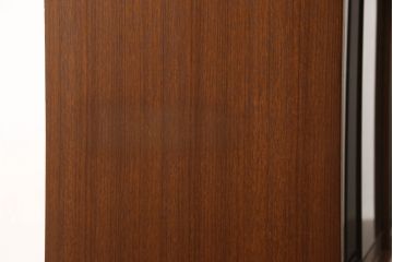 和製ビンテージ　美品　チーク材　北欧スタイルの空間づくりに活躍する蛇腹扉(シャッター)付き二段重ねキャビネット(食器棚、収納棚、本箱、ブックケース、飾り棚、ヴィンテージ)(R-051914)