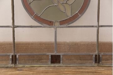 和製ヴィンテージ　ノスタルジックな雰囲気漂うステンドグラス(ディスプレイ、窓、明り取り、ビンテージ)(R-051917)