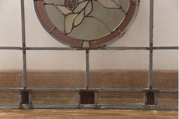 和製ヴィンテージ　ノスタルジックな雰囲気漂うステンドグラス(ディスプレイ、窓、明り取り、ビンテージ)(R-051917)